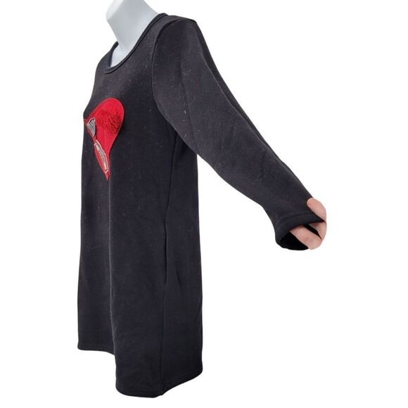 2/$20 Y2K Black With 3D Red Winter Hat Fleece Top Blouse Size: Large - Picture 5 of 8